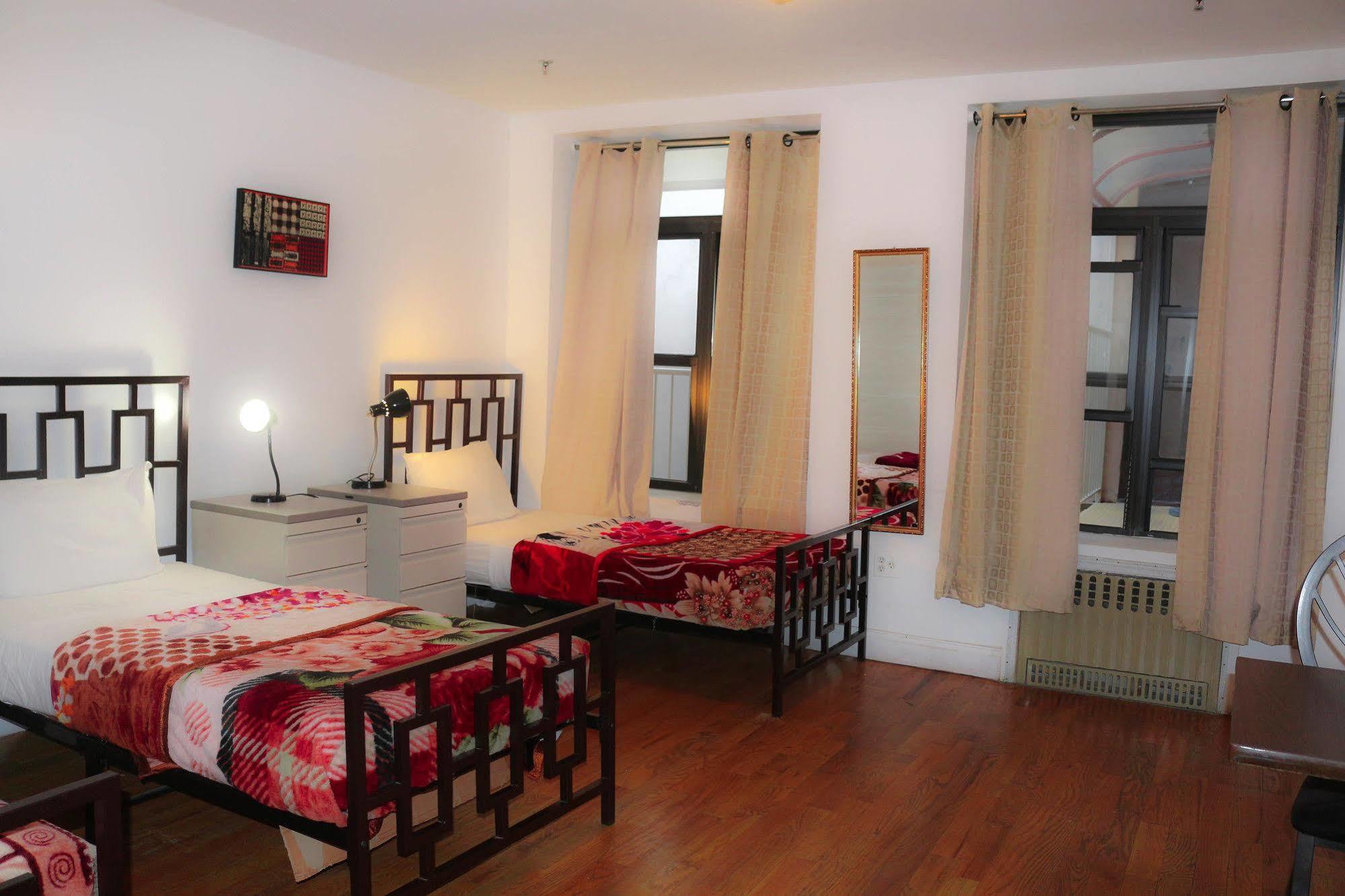 Albergue Ny Moore *